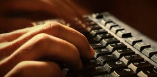 Wydajność Linuksa na desktopie – co naprawdę go spowalnia?